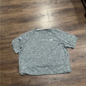 Under Armour HeatGear Gray Athletic Shirt